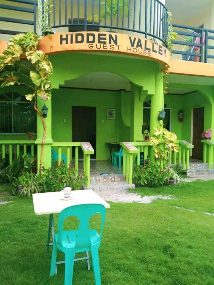 מלאפסקואה איילנד Hidden Valley Guest House מראה חיצוני תמונה